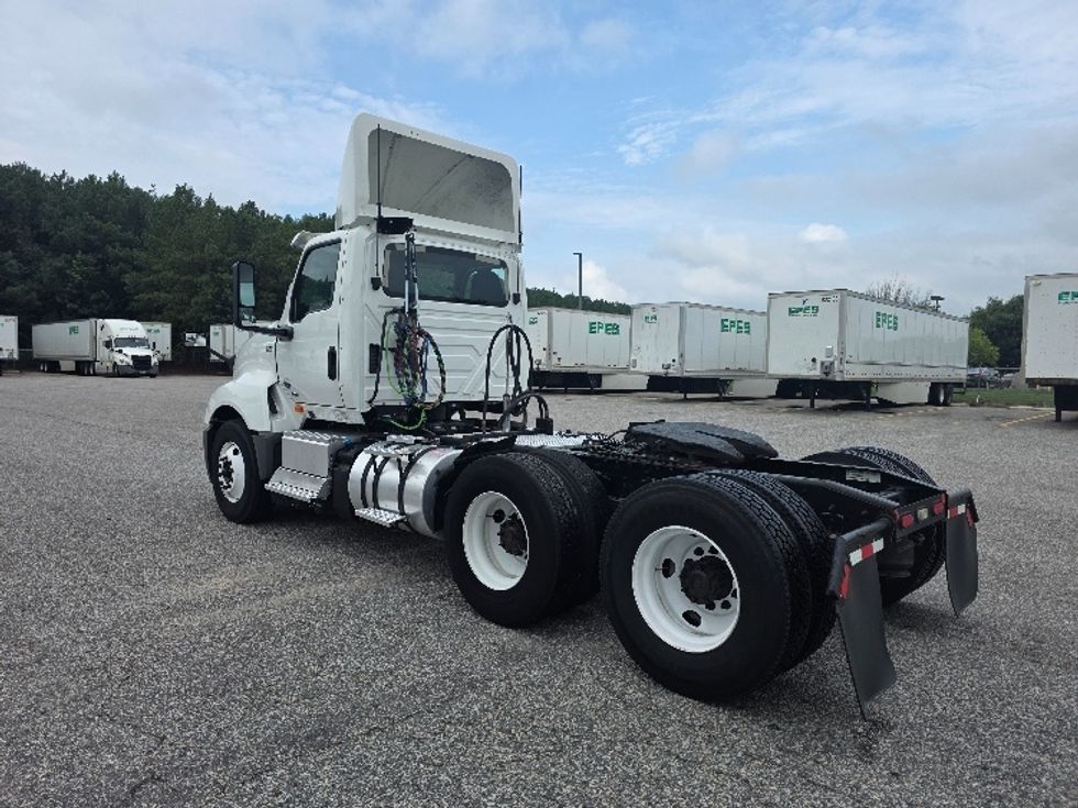 Day Cab Tractor-Heavy Duty Tractors-International-2019-LT625-Prince George-VA-146,024\n\t\tmiles-$ 23,750 - Image 5