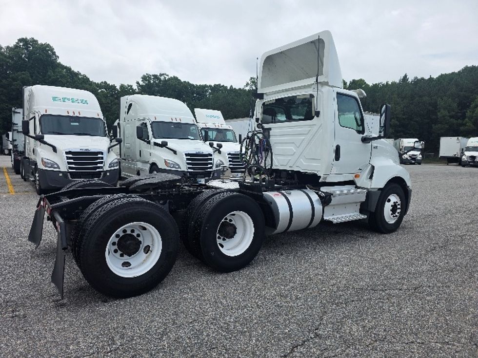 Day Cab Tractor-Heavy Duty Tractors-International-2019-LT625-Prince George-VA-146,024\n\t\tmiles-$ 23,750 - Image 7