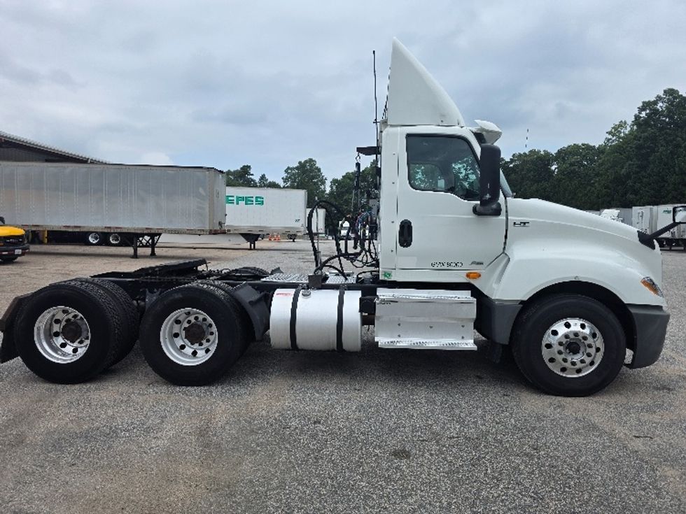 Day Cab Tractor-Heavy Duty Tractors-International-2019-LT625-Prince George-VA-153,800\n\t\tmiles-$ 29,250 - Image 8