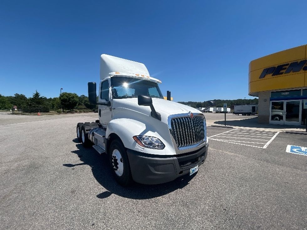 Day Cab Tractor-Heavy Duty Tractors-International-2019-LT625-Prince George-VA-161,250\n\t\tmiles-$ 25,000 - Image 1