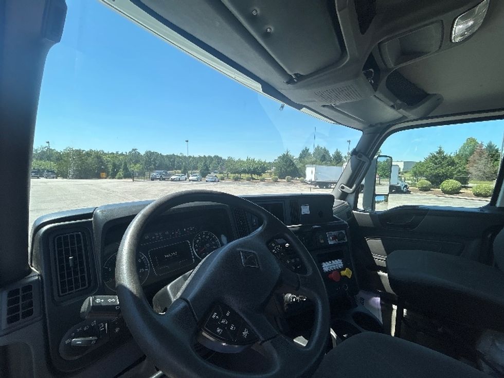 Day Cab Tractor-Heavy Duty Tractors-International-2019-LT625-Prince George-VA-161,250\n\t\tmiles-$ 25,000 - Image 10
