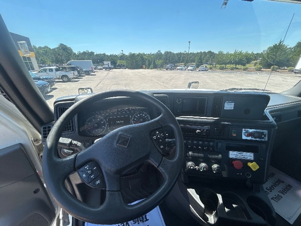 Day Cab Tractor-Heavy Duty Tractors-International-2019-LT625-Prince George-VA-161,250\n\t\tmiles-$ 25,000 - Image 11