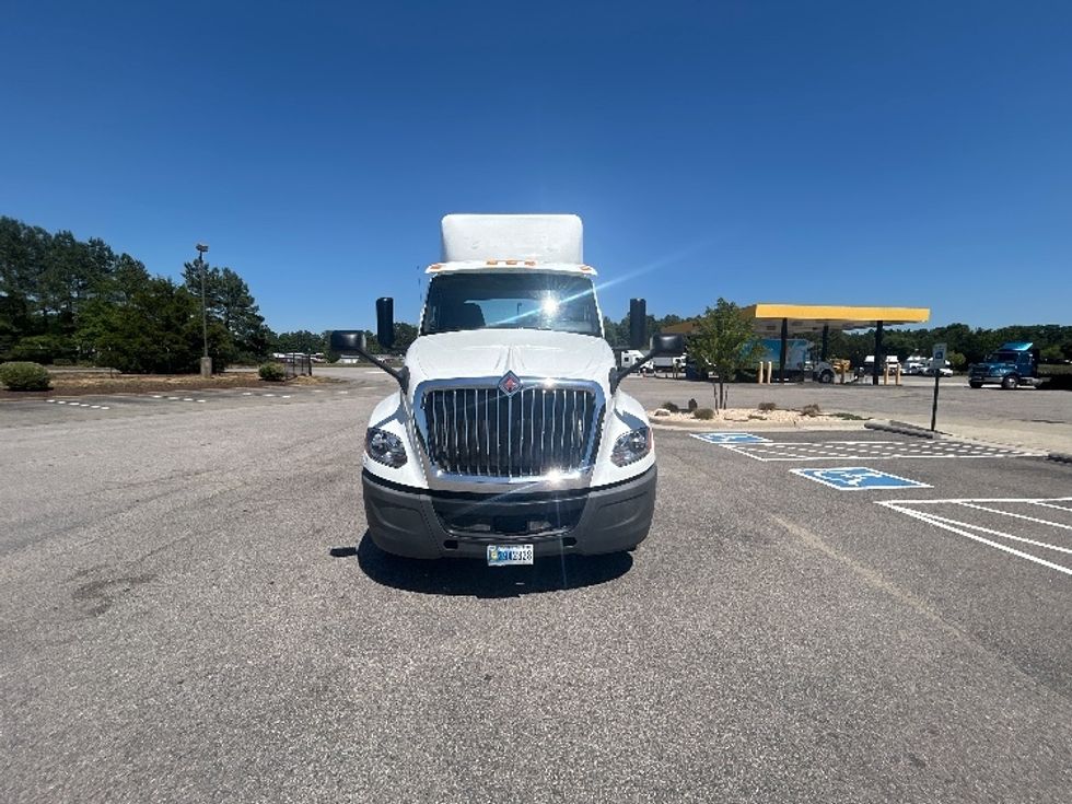 Day Cab Tractor-Heavy Duty Tractors-International-2019-LT625-Prince George-VA-161,250\n\t\tmiles-$ 25,000 - Image 2