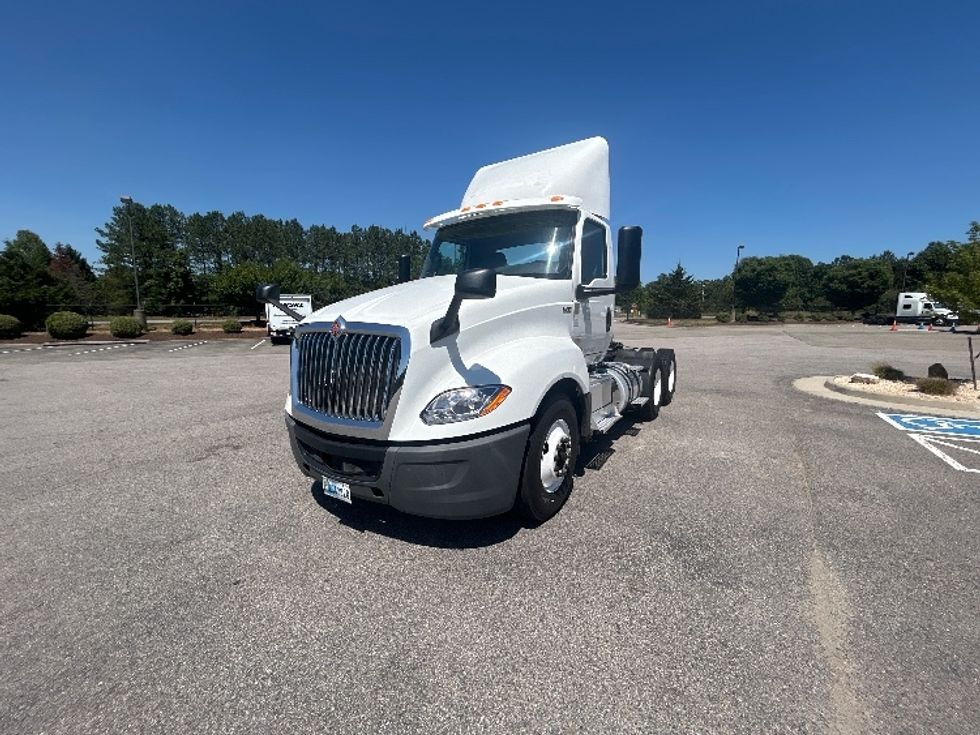 Day Cab Tractor-Heavy Duty Tractors-International-2019-LT625-Prince George-VA-161,250\n\t\tmiles-$ 25,000 - Image 3