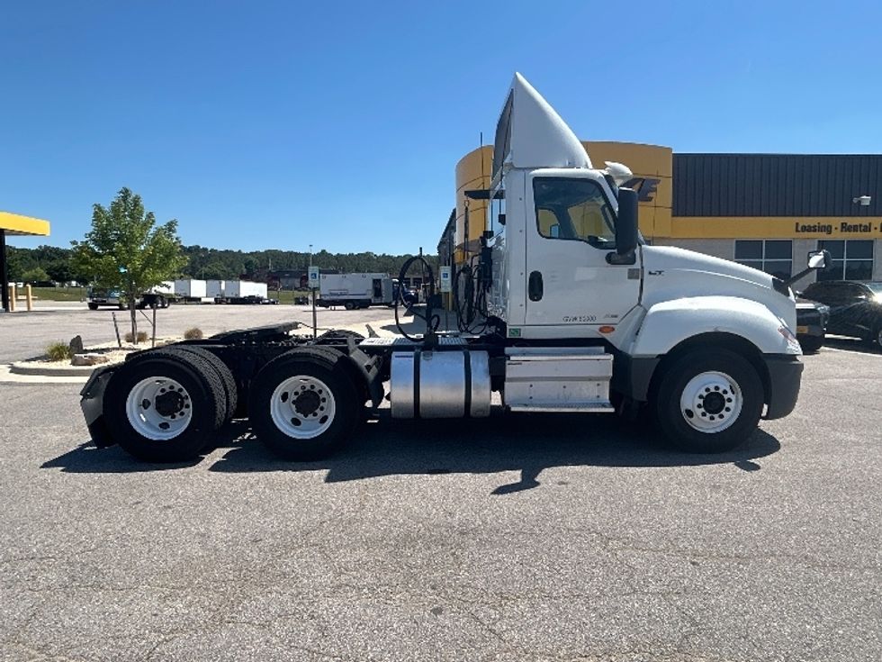 Day Cab Tractor-Heavy Duty Tractors-International-2019-LT625-Prince George-VA-161,250\n\t\tmiles-$ 25,000 - Image 8