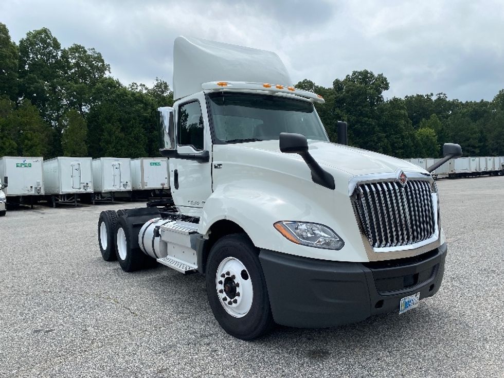 Day Cab Tractor-Heavy Duty Tractors-International-2019-LT625-Prince George-VA-167,575\n\t\tmiles-$ 26,750 - Image 1