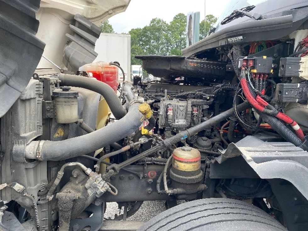 Day Cab Tractor-Heavy Duty Tractors-International-2019-LT625-Prince George-VA-167,575\n\t\tmiles-$ 26,750 - Image 14