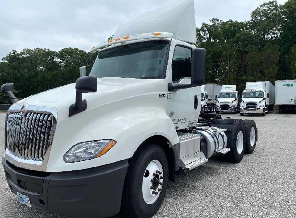 Day Cab Tractor-Heavy Duty Tractors-International-2019-LT625-Prince George-VA-167,575\n\t\tmiles-$ 26,750 - Image 3