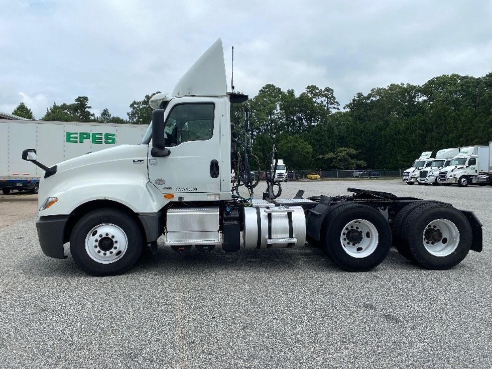 Day Cab Tractor-Heavy Duty Tractors-International-2019-LT625-Prince George-VA-167,575\n\t\tmiles-$ 26,750 - Image 4