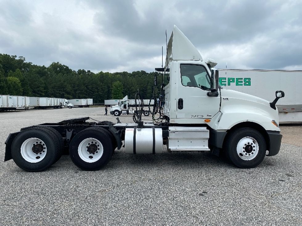 Day Cab Tractor-Heavy Duty Tractors-International-2019-LT625-Prince George-VA-167,575\n\t\tmiles-$ 26,750 - Image 7