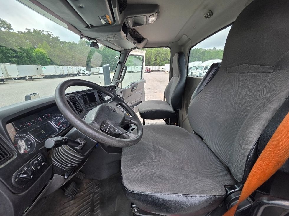 Day Cab Tractor-Heavy Duty Tractors-International-2019-LT625-Prince George-VA-180,650\n\t\tmiles-$ 23,750 - Image 10