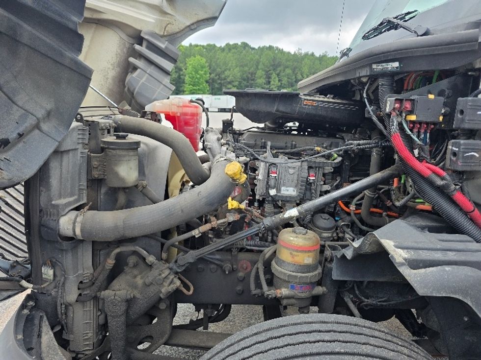 Day Cab Tractor-Heavy Duty Tractors-International-2019-LT625-Prince George-VA-180,650\n\t\tmiles-$ 23,750 - Image 16