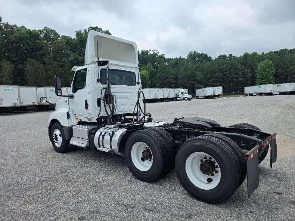 Day Cab Tractor-Heavy Duty Tractors-International-2019-LT625-Prince George-VA-180,650\n\t\tmiles-$ 23,750 - Image 5
