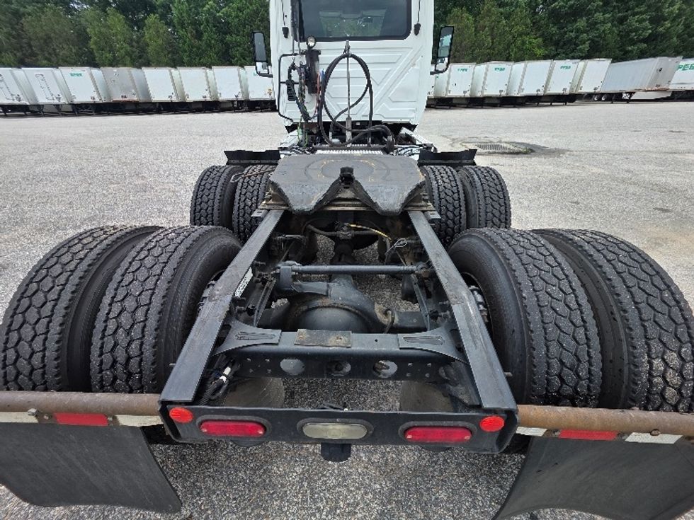 Day Cab Tractor-Heavy Duty Tractors-International-2019-LT625-Prince George-VA-180,650\n\t\tmiles-$ 23,750 - Image 6