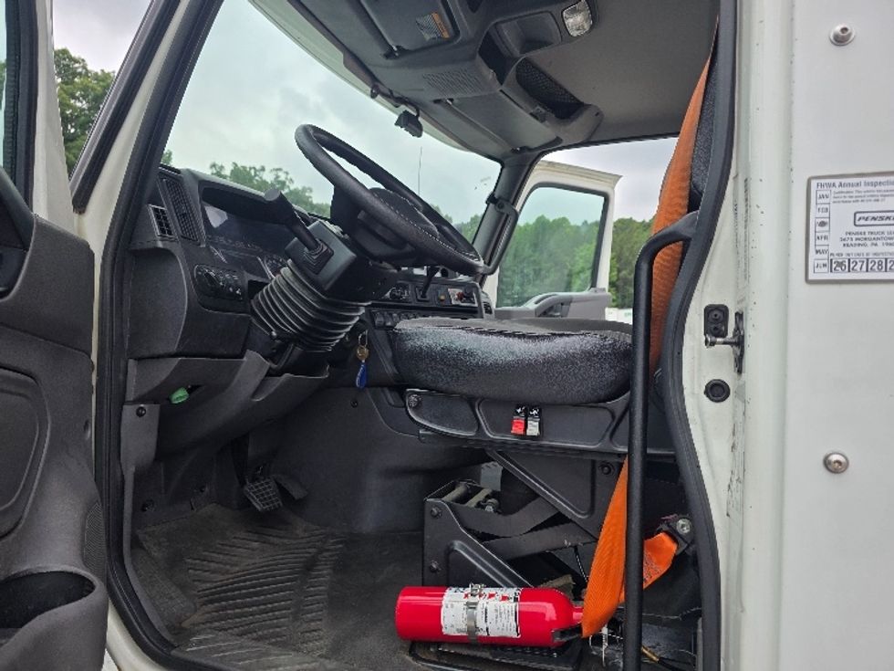 Day Cab Tractor-Heavy Duty Tractors-International-2019-LT625-Prince George-VA-180,650\n\t\tmiles-$ 23,750 - Image 9