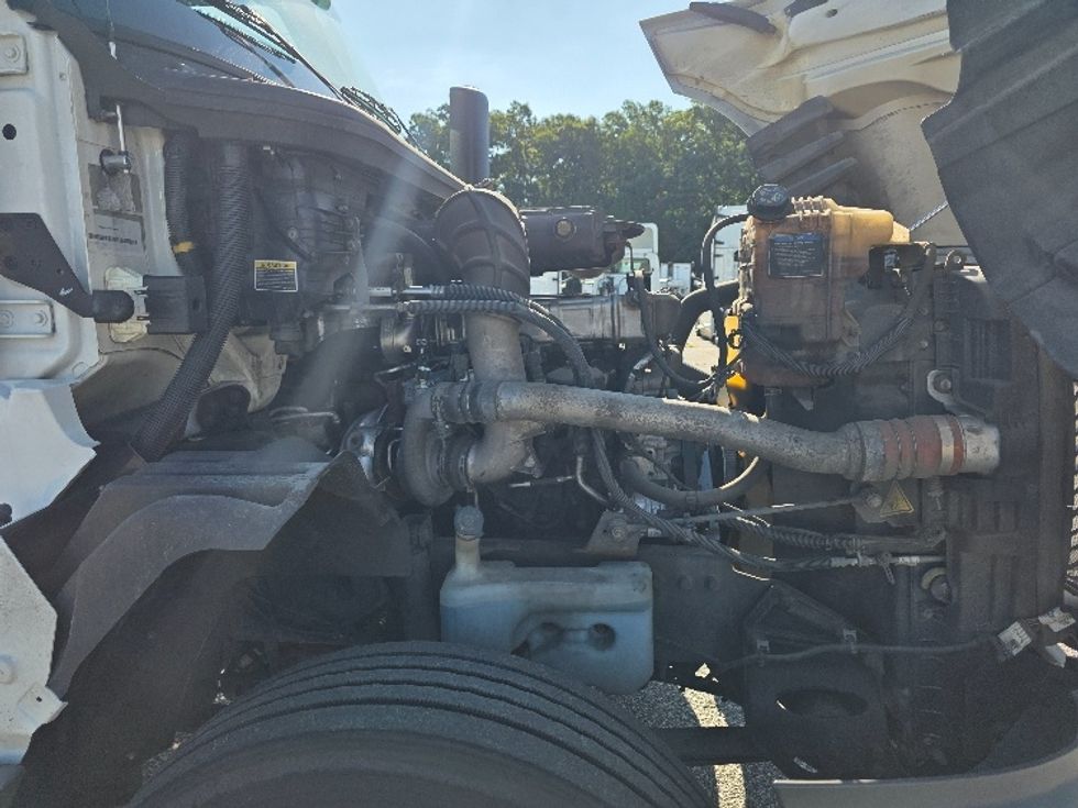 Day Cab Tractor-Heavy Duty Tractors-International-2019-LT625-Prince George-VA-185,395\n\t\tmiles-$ 24,500 - Image 14