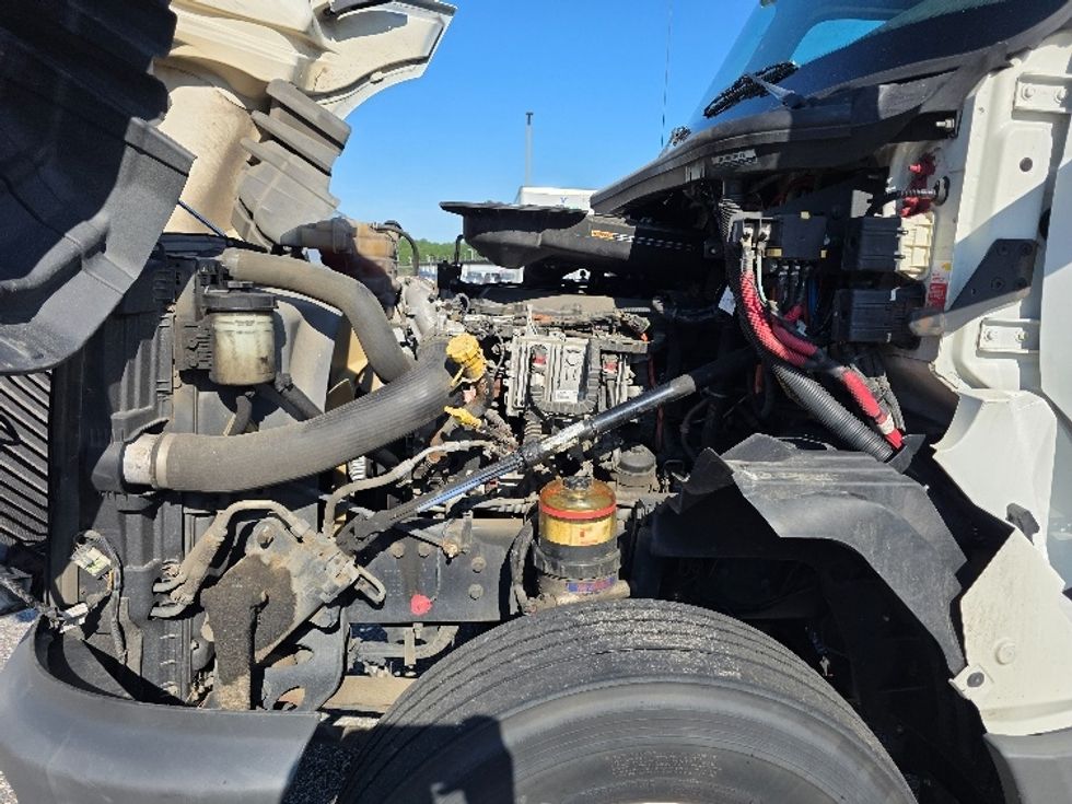 Day Cab Tractor-Heavy Duty Tractors-International-2019-LT625-Prince George-VA-185,395\n\t\tmiles-$ 24,500 - Image 15