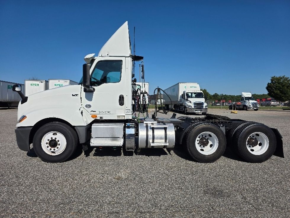 Day Cab Tractor-Heavy Duty Tractors-International-2019-LT625-Prince George-VA-185,395\n\t\tmiles-$ 24,500 - Image 4