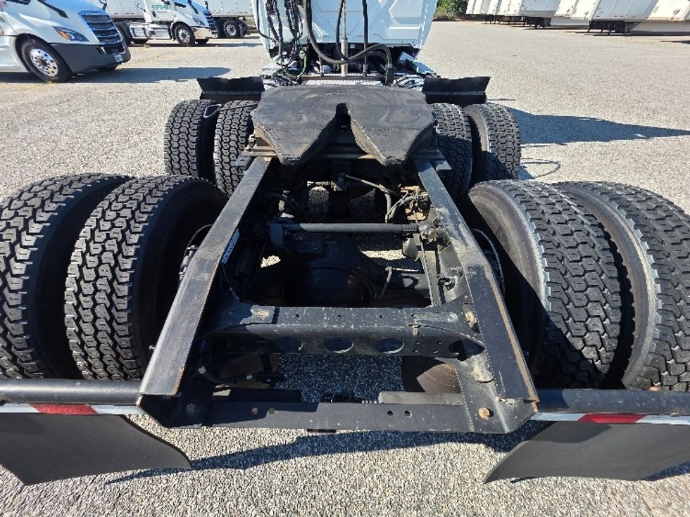 Day Cab Tractor-Heavy Duty Tractors-International-2019-LT625-Prince George-VA-185,395\n\t\tmiles-$ 24,500 - Image 6