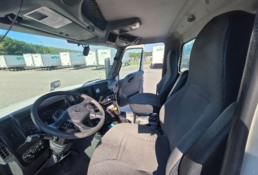 Day Cab Tractor-Heavy Duty Tractors-International-2019-LT625-Prince George-VA-185,395\n\t\tmiles-$ 24,500 - Image 9