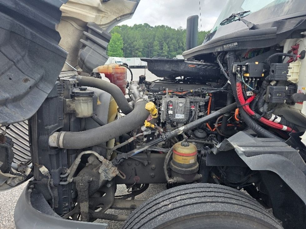 Day Cab Tractor-Heavy Duty Tractors-International-2019-LT625-Prince George-VA-187,439\n\t\tmiles-$ 26,750 - Image 15