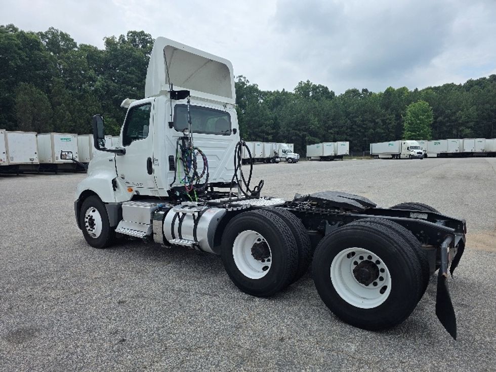 Day Cab Tractor-Heavy Duty Tractors-International-2019-LT625-Prince George-VA-187,439\n\t\tmiles-$ 26,750 - Image 5