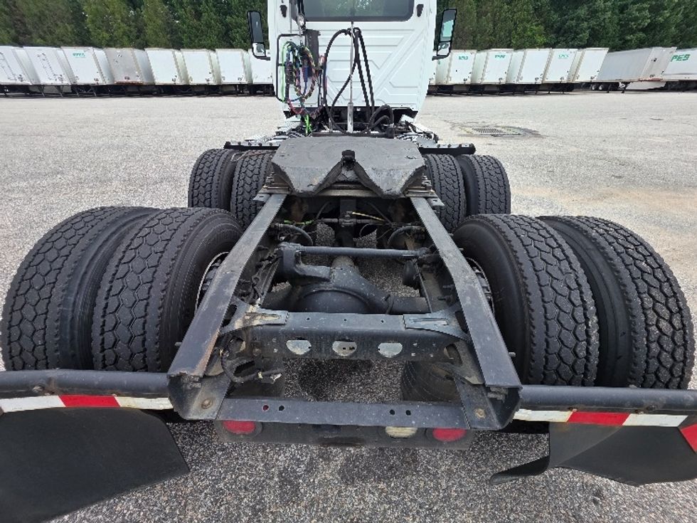 Day Cab Tractor-Heavy Duty Tractors-International-2019-LT625-Prince George-VA-187,439\n\t\tmiles-$ 26,750 - Image 6