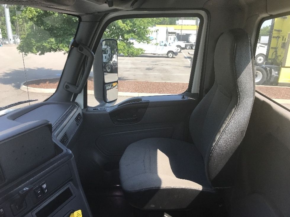 Day Cab Tractor-Heavy Duty Tractors-International-2019-LT625-Prince George-VA-190,044\n\t\tmiles-$ 30,250 - Image 12