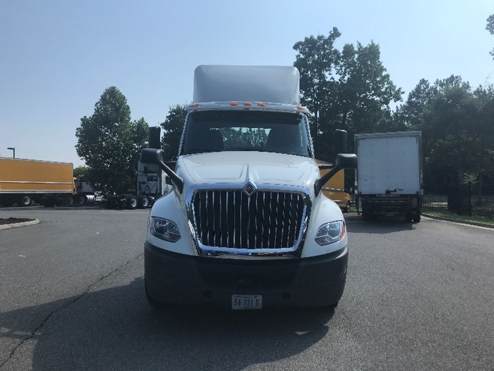 Day Cab Tractor-Heavy Duty Tractors-International-2019-LT625-Prince George-VA-190,044\n\t\tmiles-$ 30,250 - Image 2