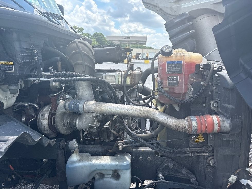 Day Cab Tractor-Heavy Duty Tractors-International-2019-LT625-Prince George-VA-221,752\n\t\tmiles-$ 30,250 - Image 15