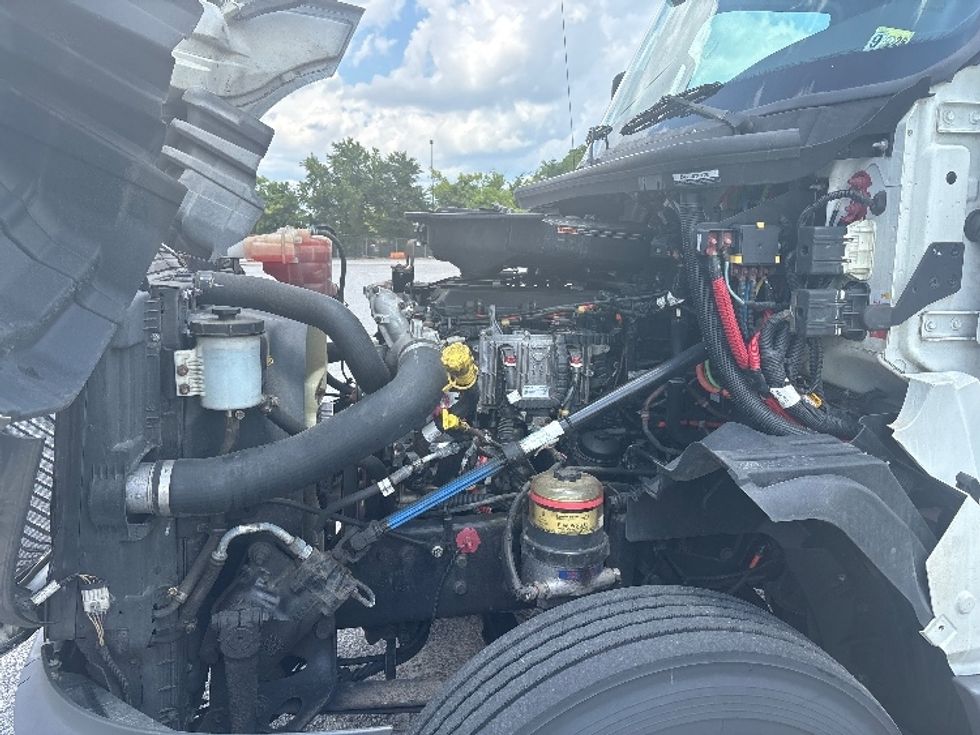 Day Cab Tractor-Heavy Duty Tractors-International-2019-LT625-Prince George-VA-221,752\n\t\tmiles-$ 30,250 - Image 16