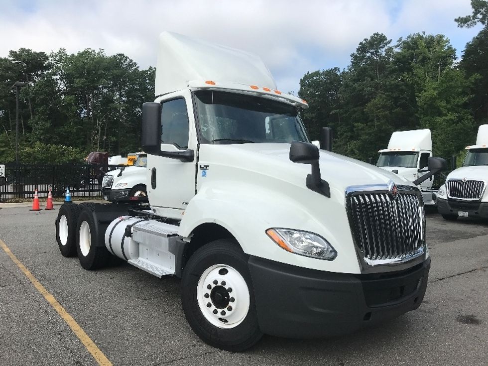 Day Cab Tractor-Heavy Duty Tractors-International-2019-LT625-Prince George-VA-227,684\n\t\tmiles-$ 30,250 - Image 1