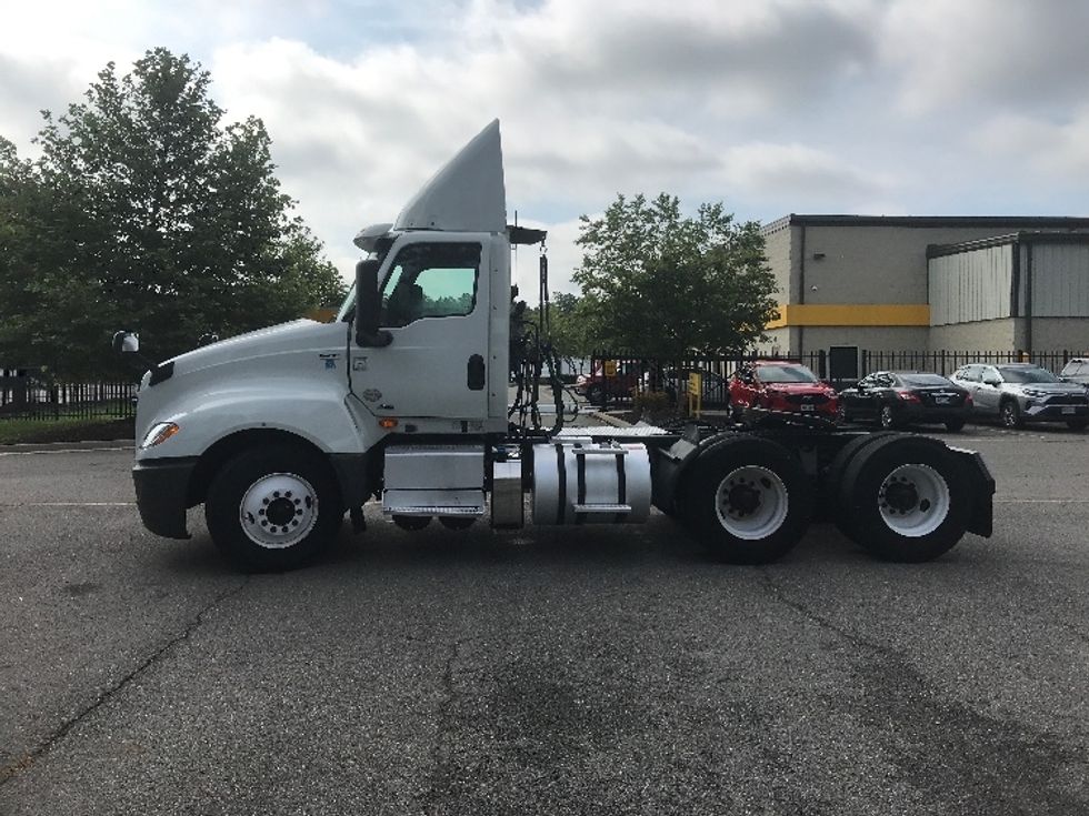 Day Cab Tractor-Heavy Duty Tractors-International-2019-LT625-Prince George-VA-227,684\n\t\tmiles-$ 30,250 - Image 4