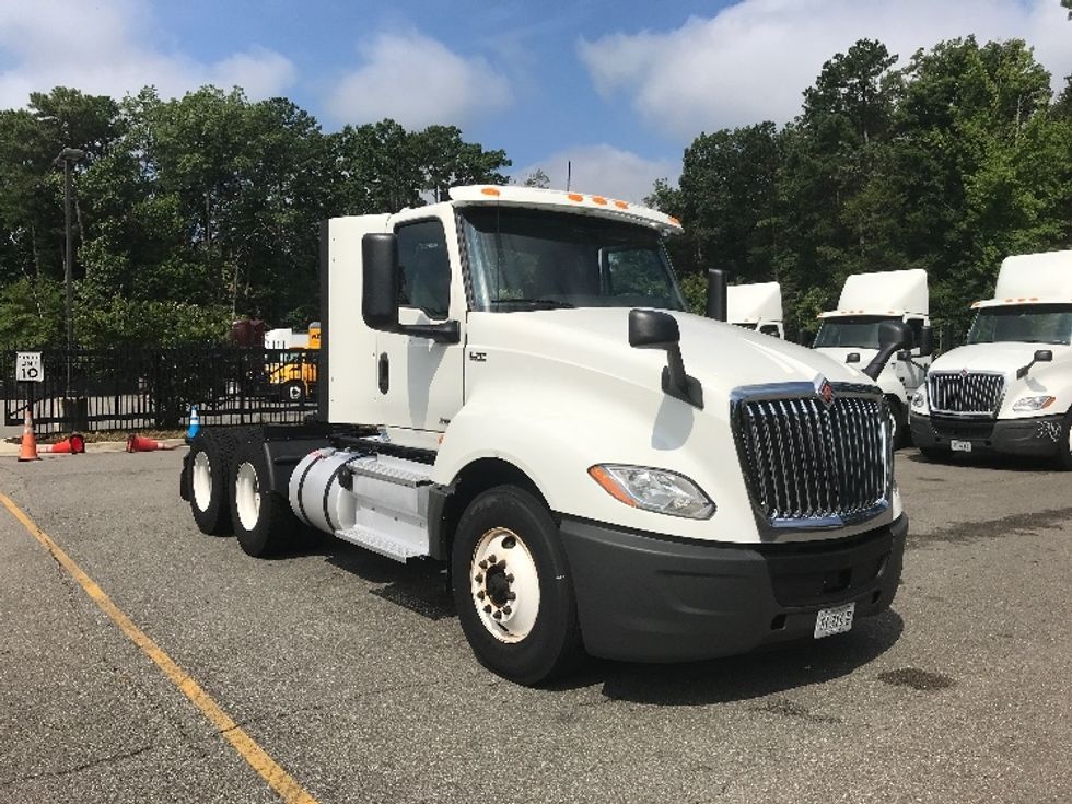 Day Cab Tractor-Heavy Duty Tractors-International-2019-LT625-Prince George-VA-229,890\n\t\tmiles-$ 30,250 - Image 1