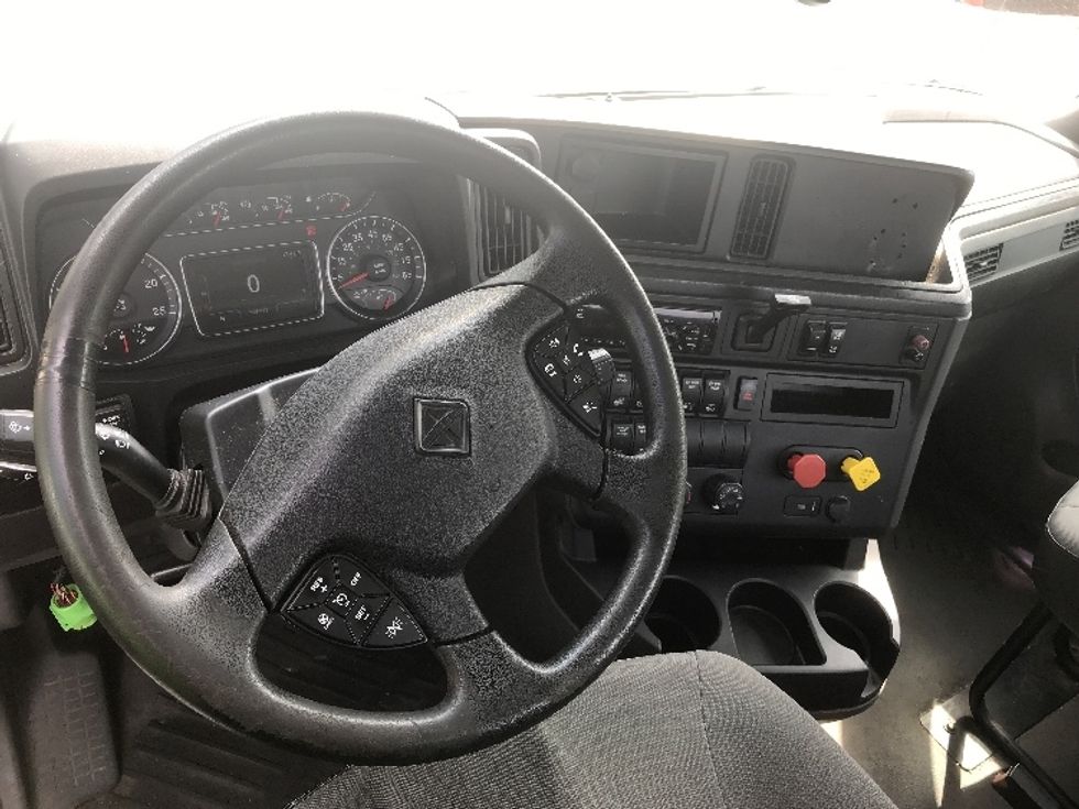 Day Cab Tractor-Heavy Duty Tractors-International-2019-LT625-Prince George-VA-229,890\n\t\tmiles-$ 30,250 - Image 11