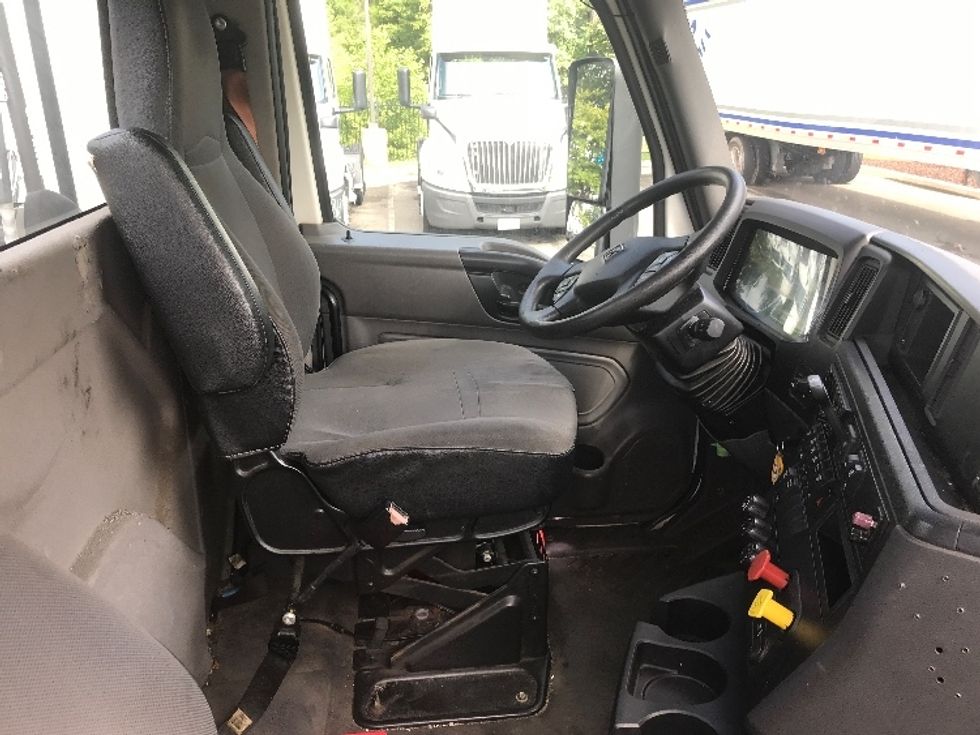 Day Cab Tractor-Heavy Duty Tractors-International-2019-LT625-Prince George-VA-229,890\n\t\tmiles-$ 30,250 - Image 14