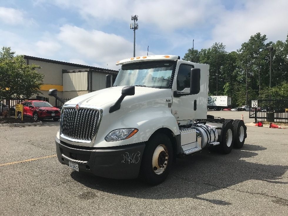 Day Cab Tractor-Heavy Duty Tractors-International-2019-LT625-Prince George-VA-229,890\n\t\tmiles-$ 30,250 - Image 3