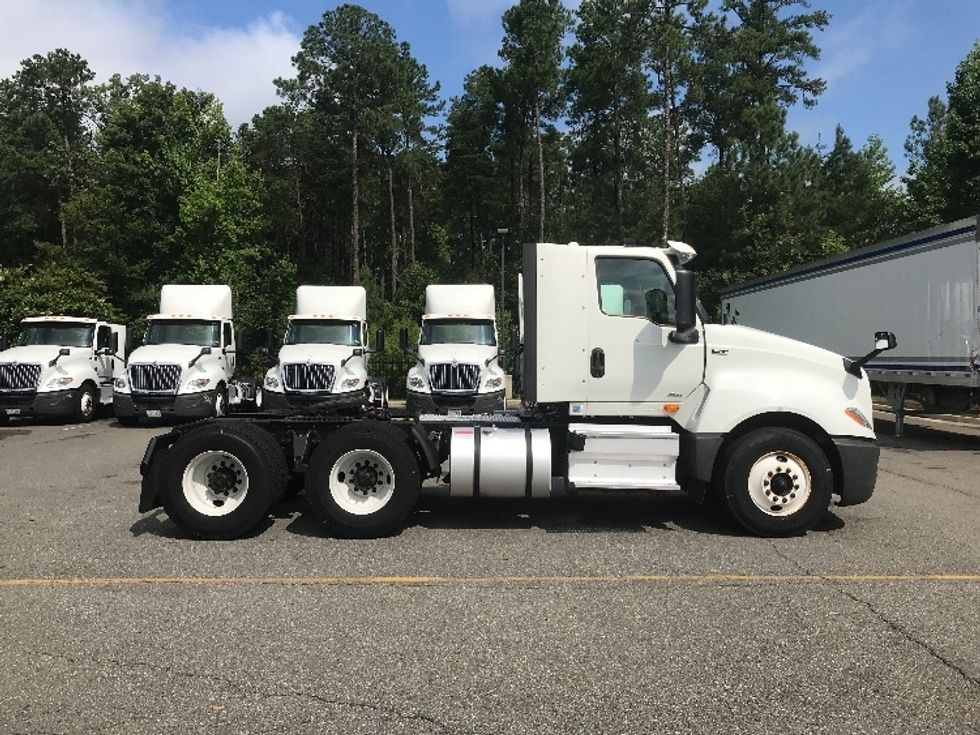 Day Cab Tractor-Heavy Duty Tractors-International-2019-LT625-Prince George-VA-229,890\n\t\tmiles-$ 30,250 - Image 8
