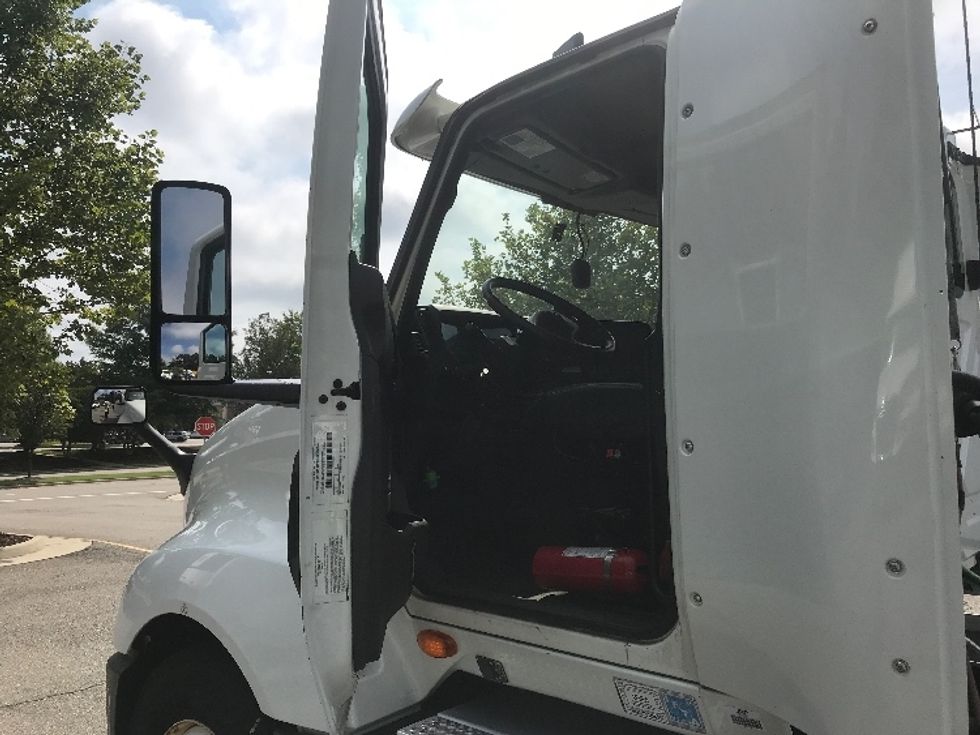 Day Cab Tractor-Heavy Duty Tractors-International-2019-LT625-Prince George-VA-229,890\n\t\tmiles-$ 30,250 - Image 9