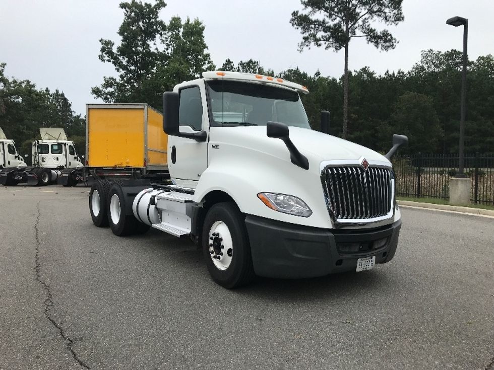 Day Cab Tractor-Heavy Duty Tractors-International-2019-LT625-Prince George-VA-259,952\n\t\tmiles-$ 30,250 - Image 1