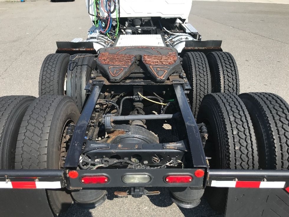 Day Cab Tractor-Heavy Duty Tractors-International-2019-LT625-Prince George-VA-259,952\n\t\tmiles-$ 30,250 - Image 6