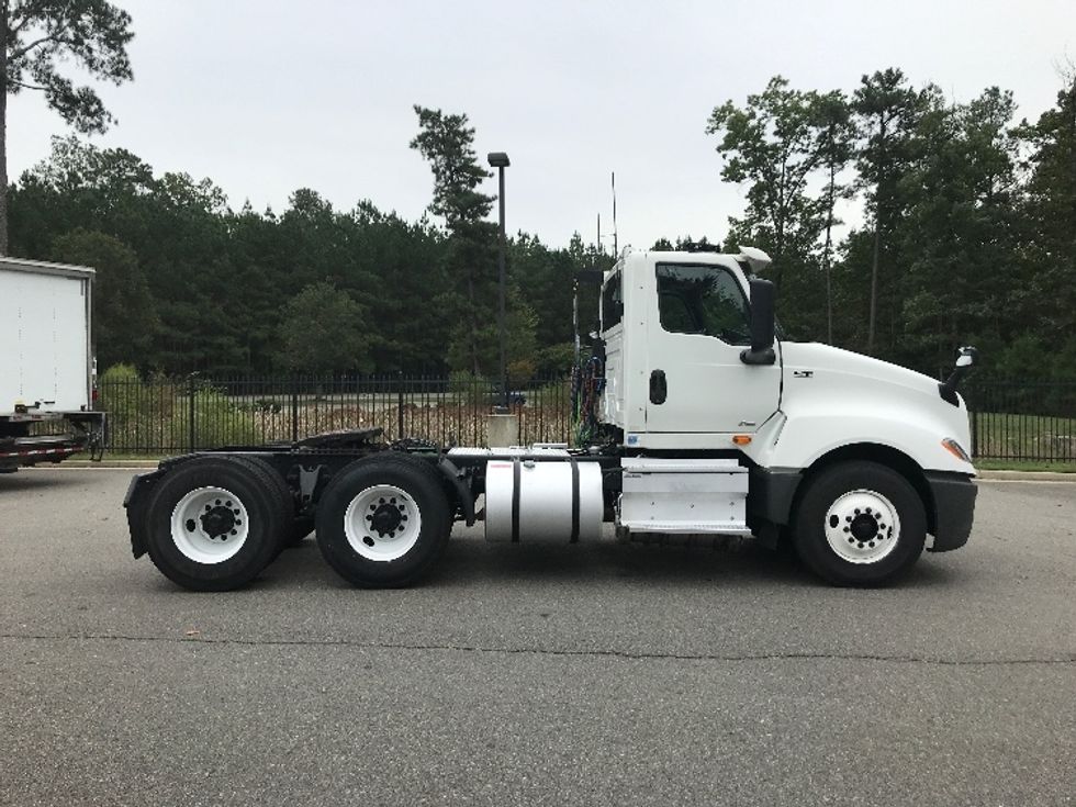 Day Cab Tractor-Heavy Duty Tractors-International-2019-LT625-Prince George-VA-259,952\n\t\tmiles-$ 30,250 - Image 8