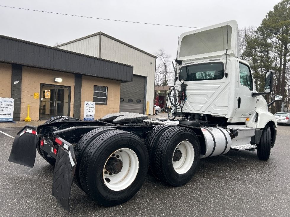 Day Cab Tractor-Heavy Duty Tractors-International-2019-LT625-Prince George-VA-267,085\n\t\tmiles-$ 25,750 - Image 7