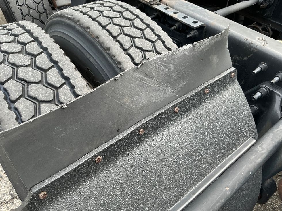 Day Cab Tractor-Heavy Duty Tractors-International-2019-LT625-Prince George-VA-273,788\n\t\tmiles-$ 30,250 - Image 18