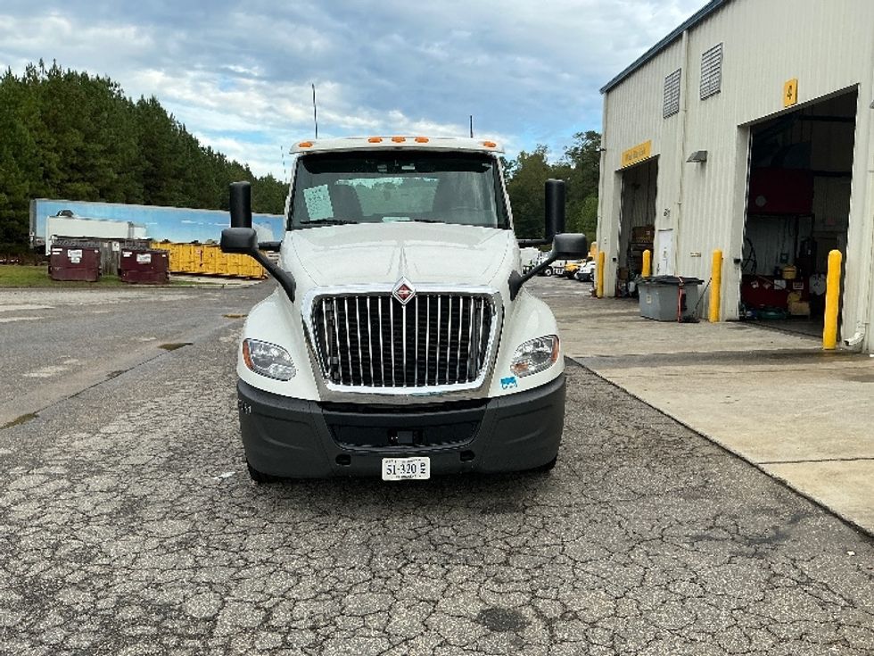 Day Cab Tractor-Heavy Duty Tractors-International-2019-LT625-Prince George-VA-273,788\n\t\tmiles-$ 30,250 - Image 2