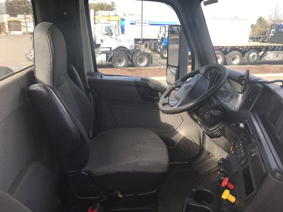 Day Cab Tractor-Heavy Duty Tractors-International-2019-LT625-Prince George-VA-287,163\n\t\tmiles-$ 30,250 - Image 13