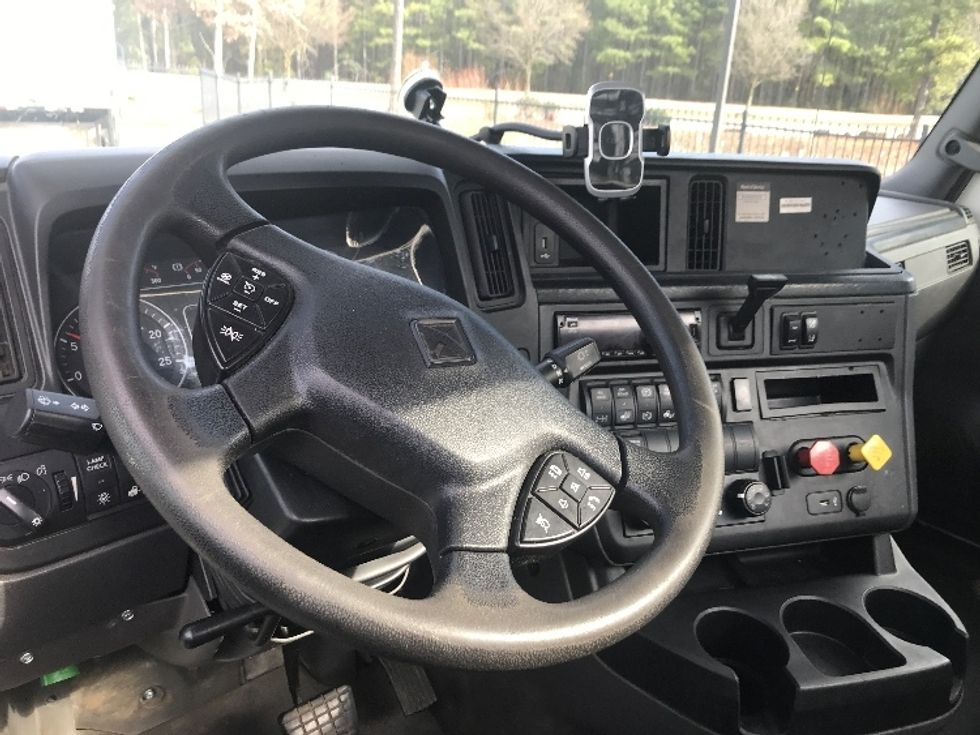 Day Cab Tractor-Heavy Duty Tractors-International-2019-LT625-Prince George-VA-287,163\n\t\tmiles-$ 30,250 - Image 9
