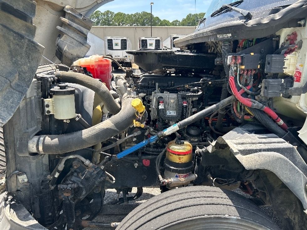 Day Cab Tractor-Heavy Duty Tractors-International-2019-LT625-Prince George-VA-295,002\n\t\tmiles-$ 24,750 - Image 16