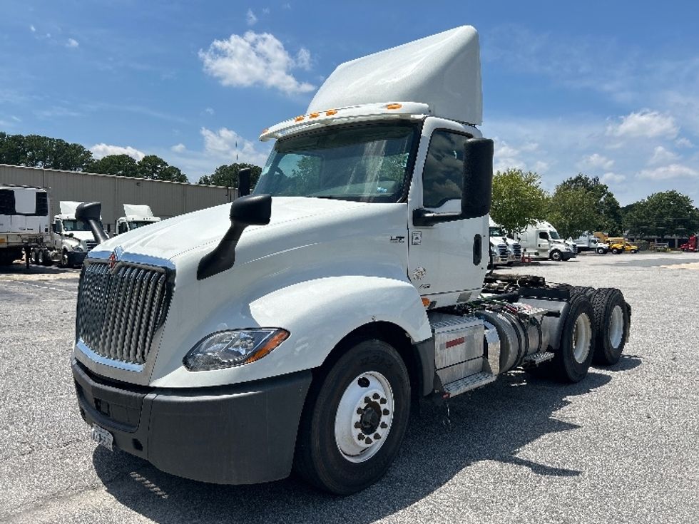 Day Cab Tractor-Heavy Duty Tractors-International-2019-LT625-Prince George-VA-295,002\n\t\tmiles-$ 24,750 - Image 3