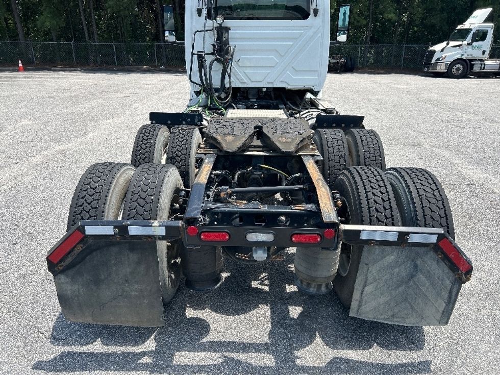 Day Cab Tractor-Heavy Duty Tractors-International-2019-LT625-Prince George-VA-295,002\n\t\tmiles-$ 24,750 - Image 6